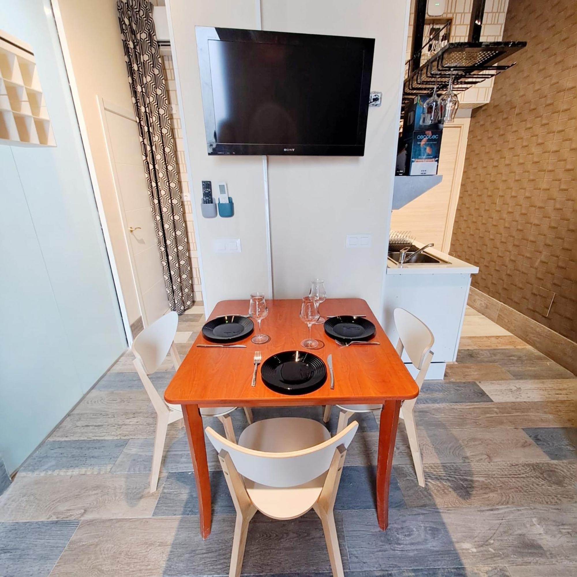 Loft Deluxe - Madrid Retiro Appartement Buitenkant foto